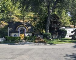 Clubhouse_001