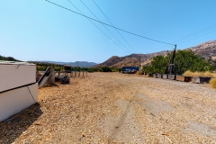 Bloom-Ranch-White-House-Rusted-Shacks-Image-_056