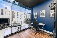 Blue-Moon-Studio-Image-011