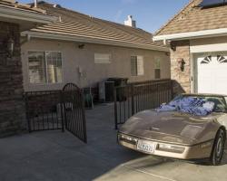 exterior_rear_0001