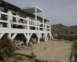 exterior_pool_area_0011