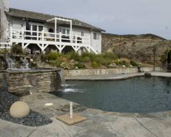 exterior_pool_area_0027