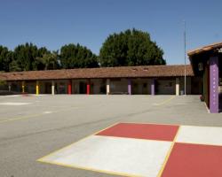 elementary_exterior_0023