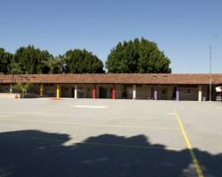 elementary_exterior_0027