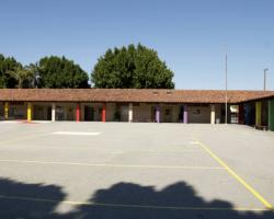 elementary_exterior_0028