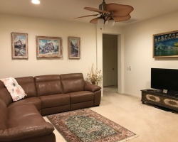 Home_010