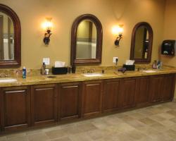 locker-room_0005