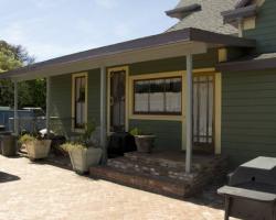 exterior_rear_0041