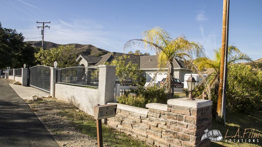 Deanna House Front Yard