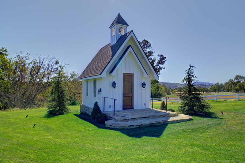Country Meadow Ranch – Chapel & Shack