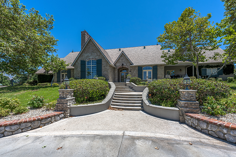 Lake Stone Cottage