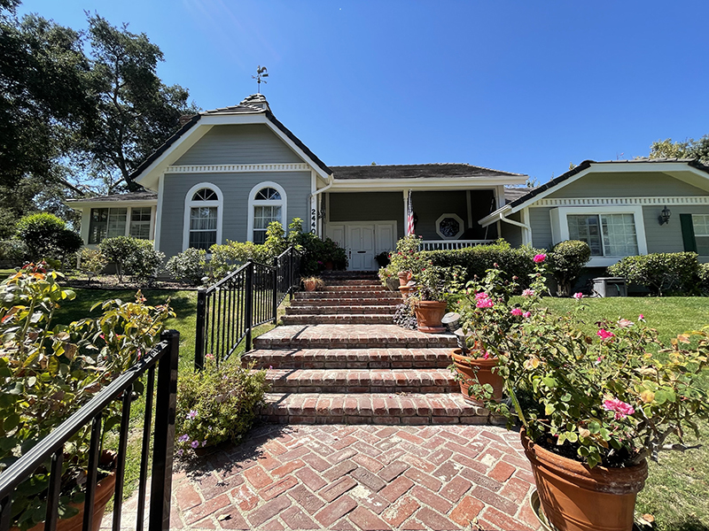 Daybreak House – Exterior