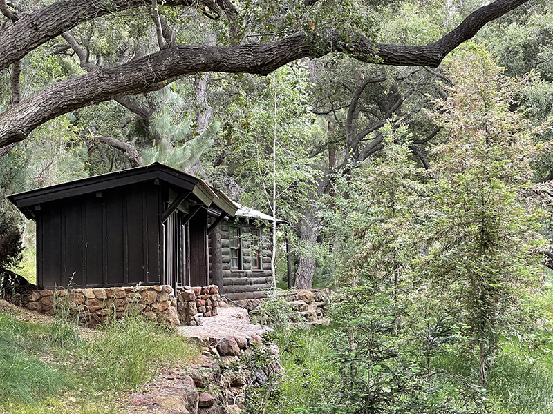 1000 Oaks Ranch – Outbuildings & Cabins