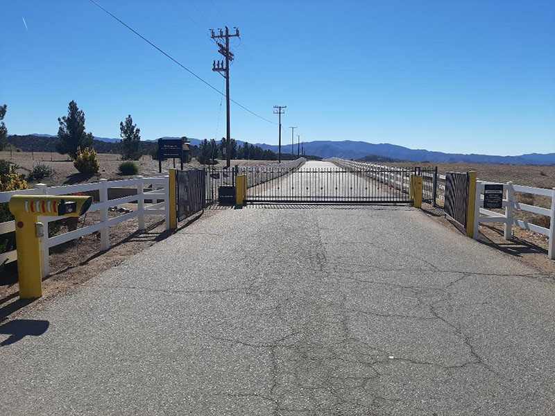 Agua Dulce Airport