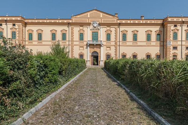 Italian Villa – Exterior