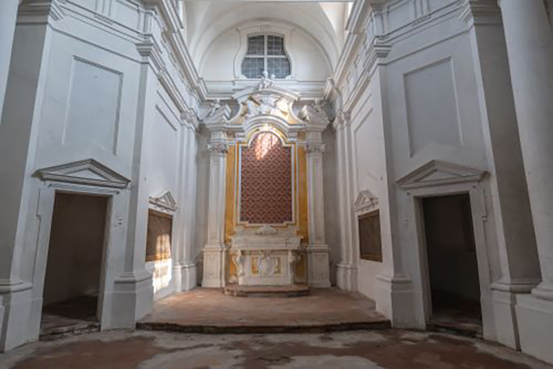Italian Villa – Chapel