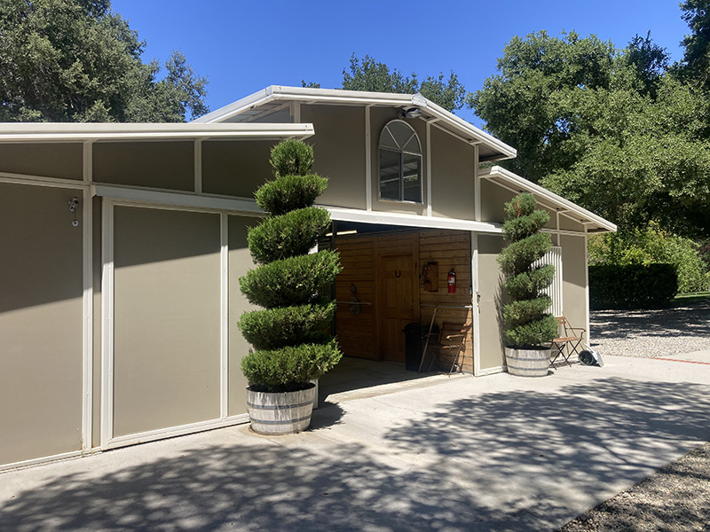 Sunny Ranch – Stables