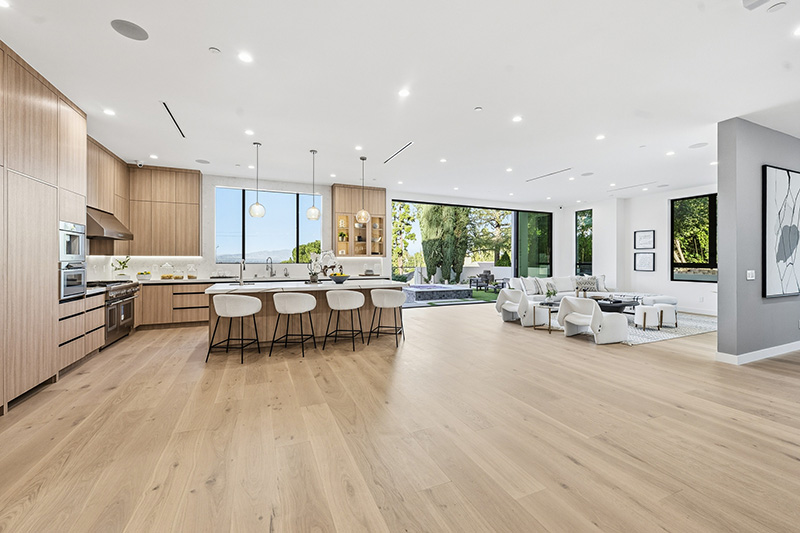 Summit House – Interior